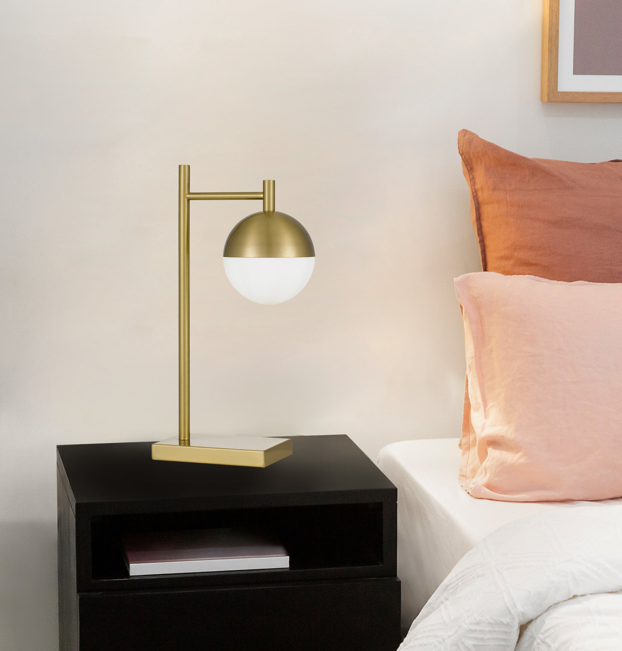 BASILO TABLE LAMP