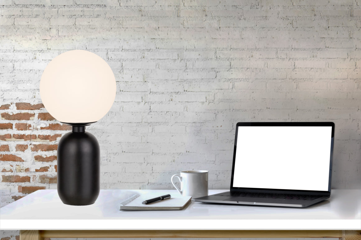 KADE TABLE LAMP