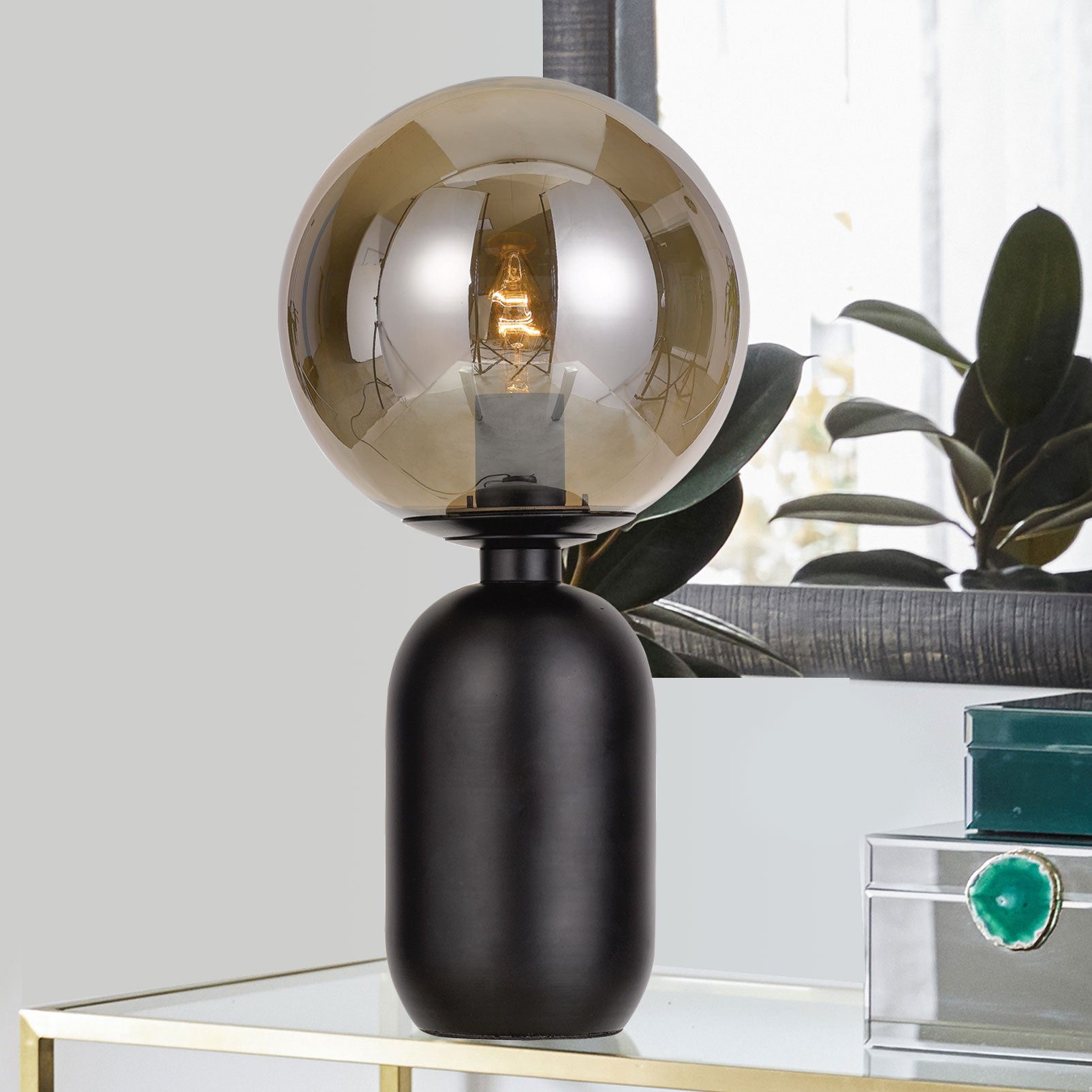 KADE TABLE LAMP