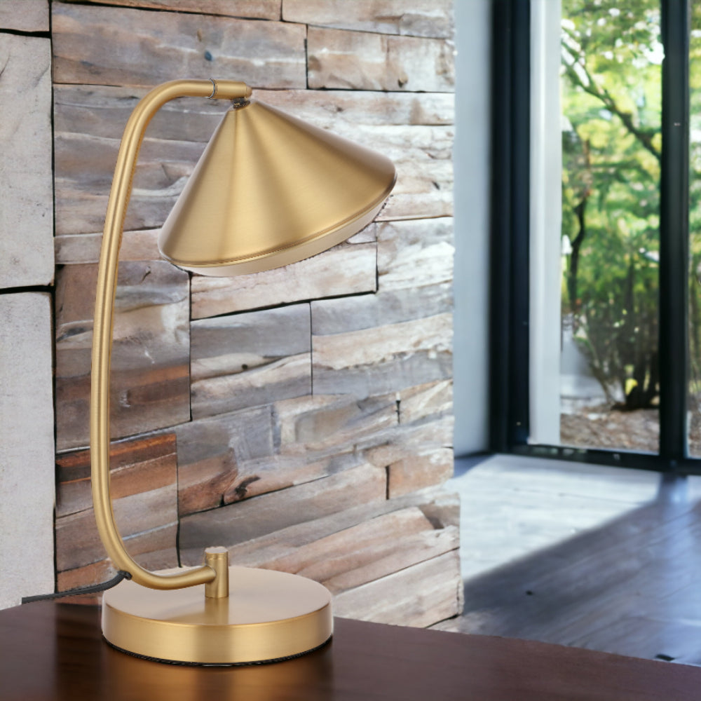 LARSON TABLE LAMP