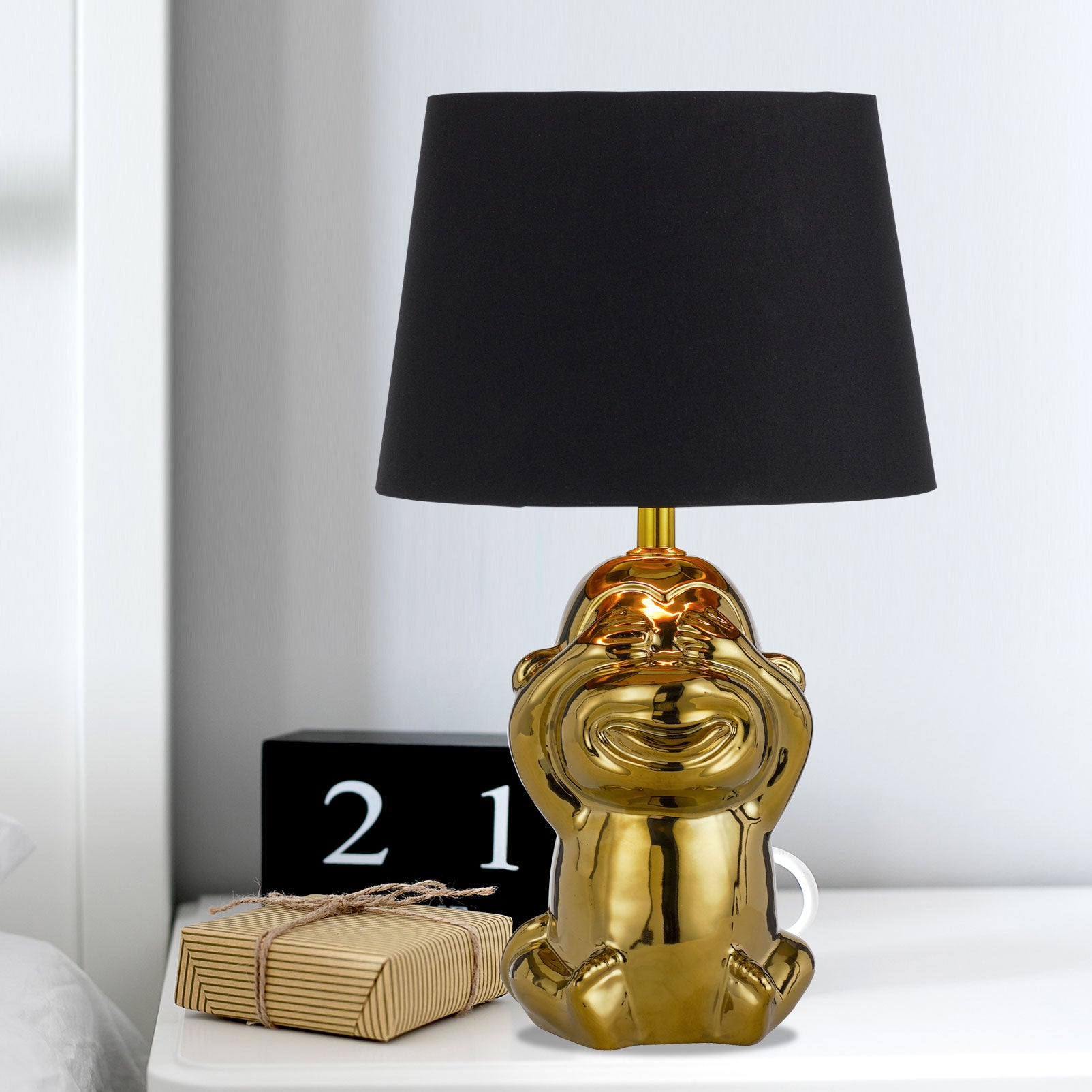 MISARU TABLE LAMP