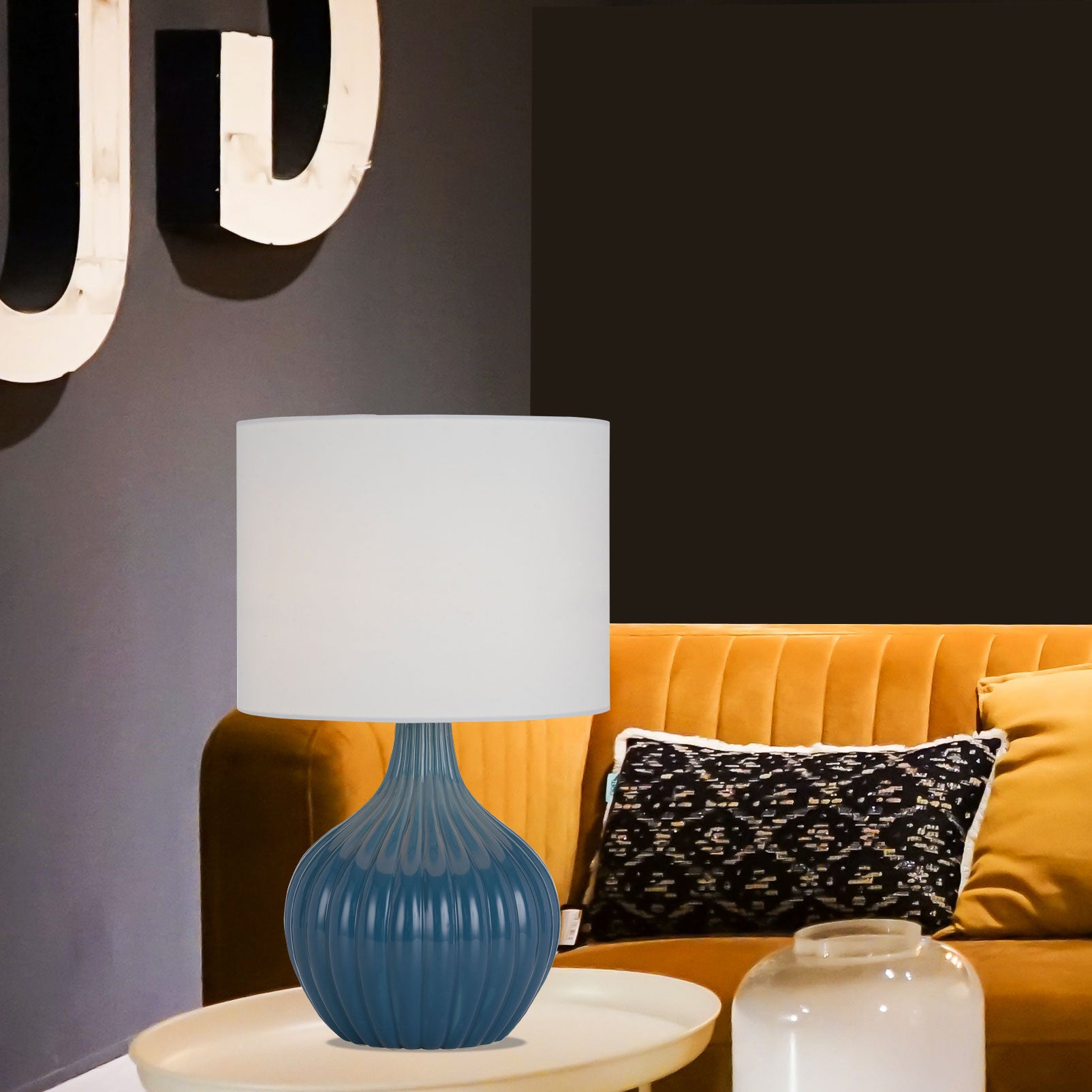 NORD TABLE LAMP