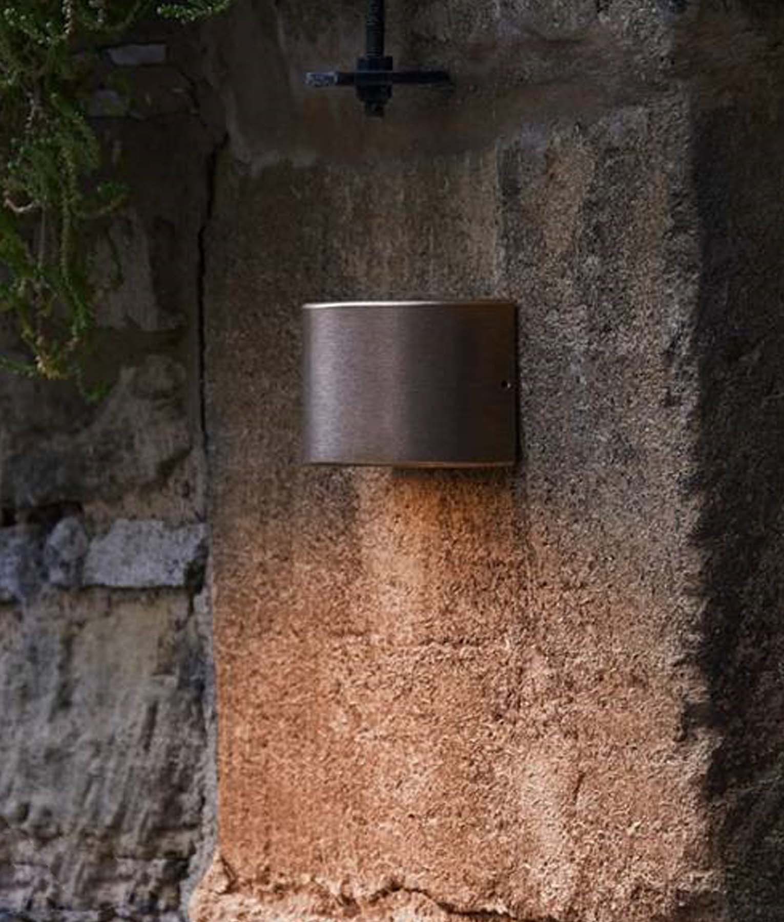 STE: Exterior 12V Bronze Curved Surface Mounted Step / Wall Lights IP65