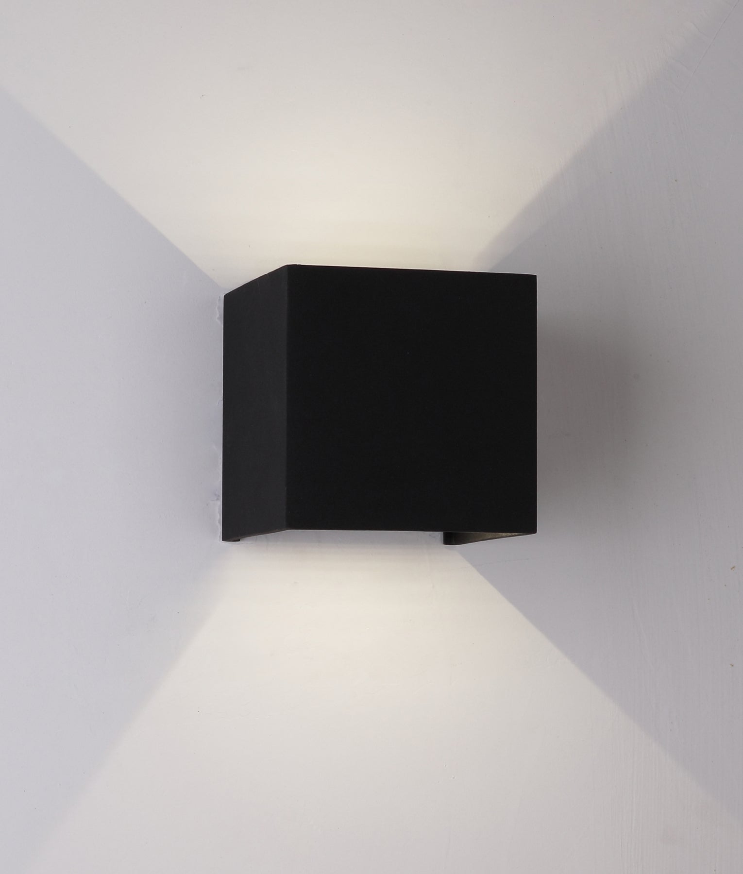 TOCA : Exterior LED surface mounted up/down wall light